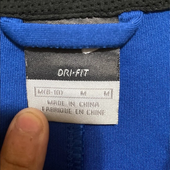 Nike - Picture 2 of 2